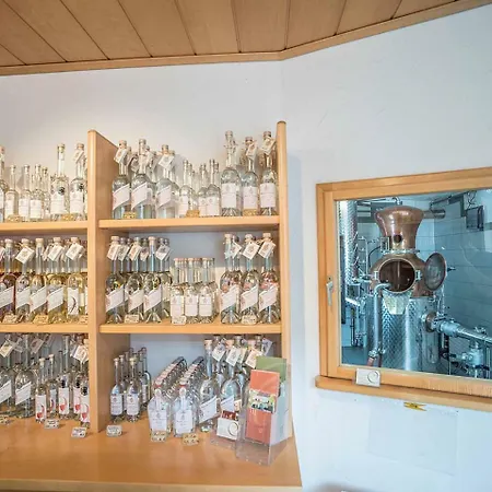 Gaestehaus Moenchshof بيت ضيافة