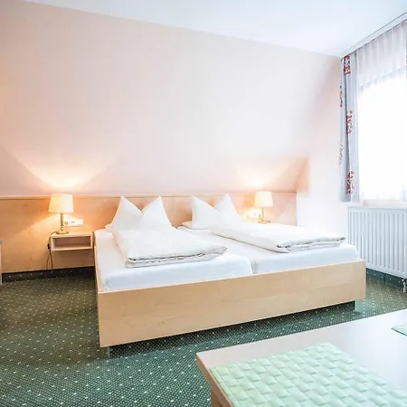 بيت ضيافة Gaestehaus Moenchshof 3*